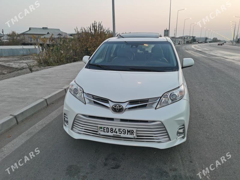 Toyota Sienna 2019 - 385 000 TMT - Байрамали - img 4