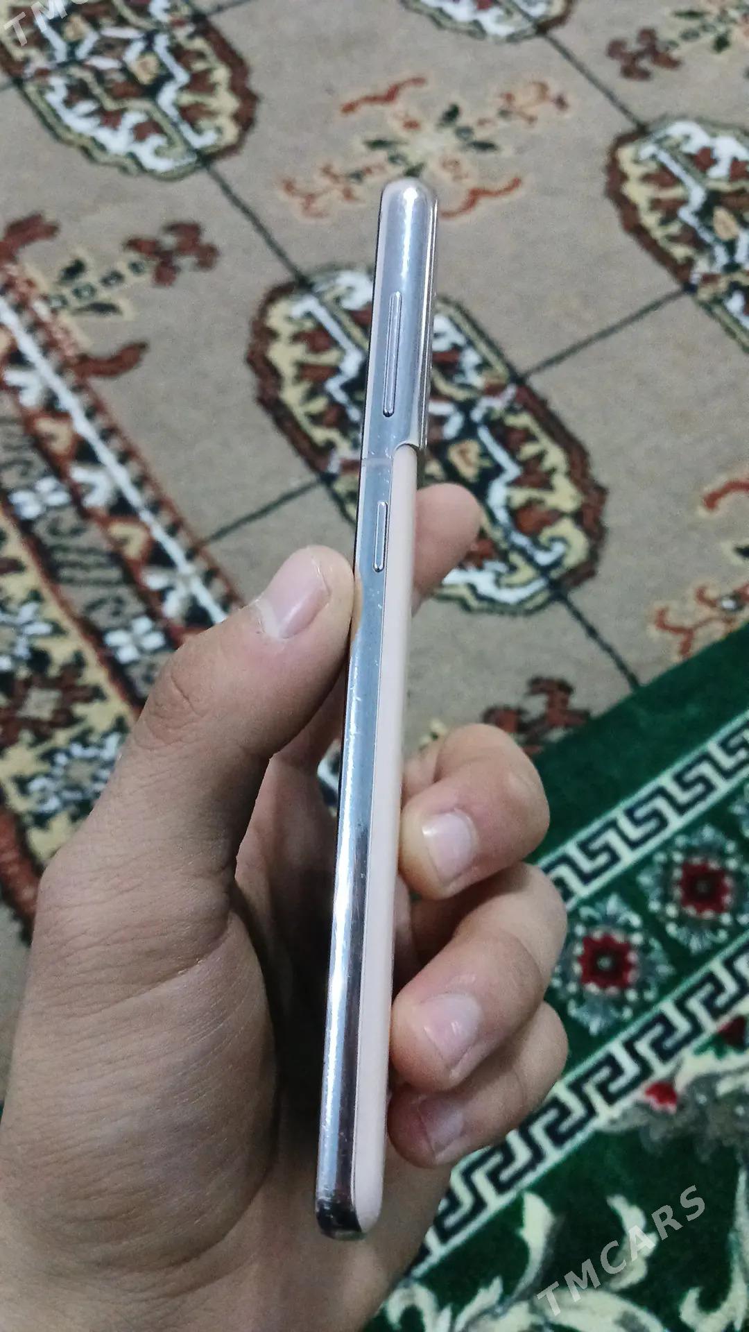 Samsung S21 - Kerki - img 3