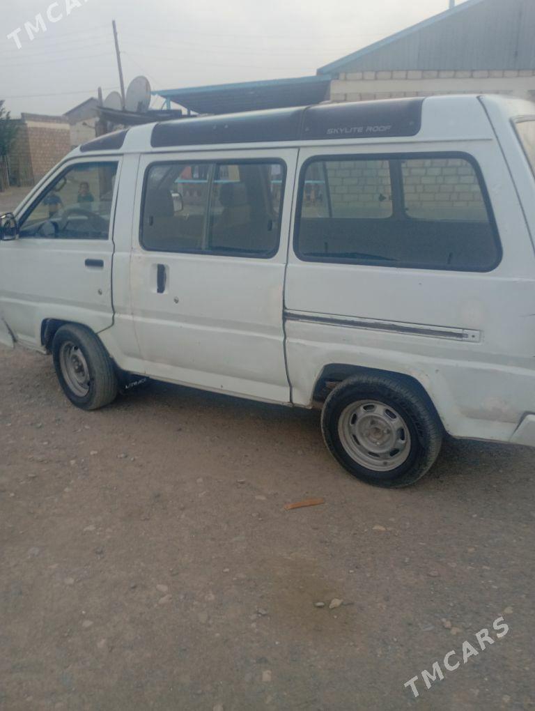 Toyota Town Ace 1990 - 20 000 TMT - Gyzylarbat - img 3