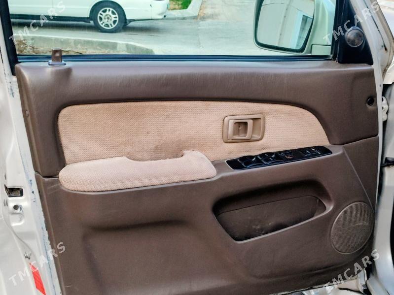 Toyota 4Runner 2000 - 85 000 TMT - Ёлётен - img 7