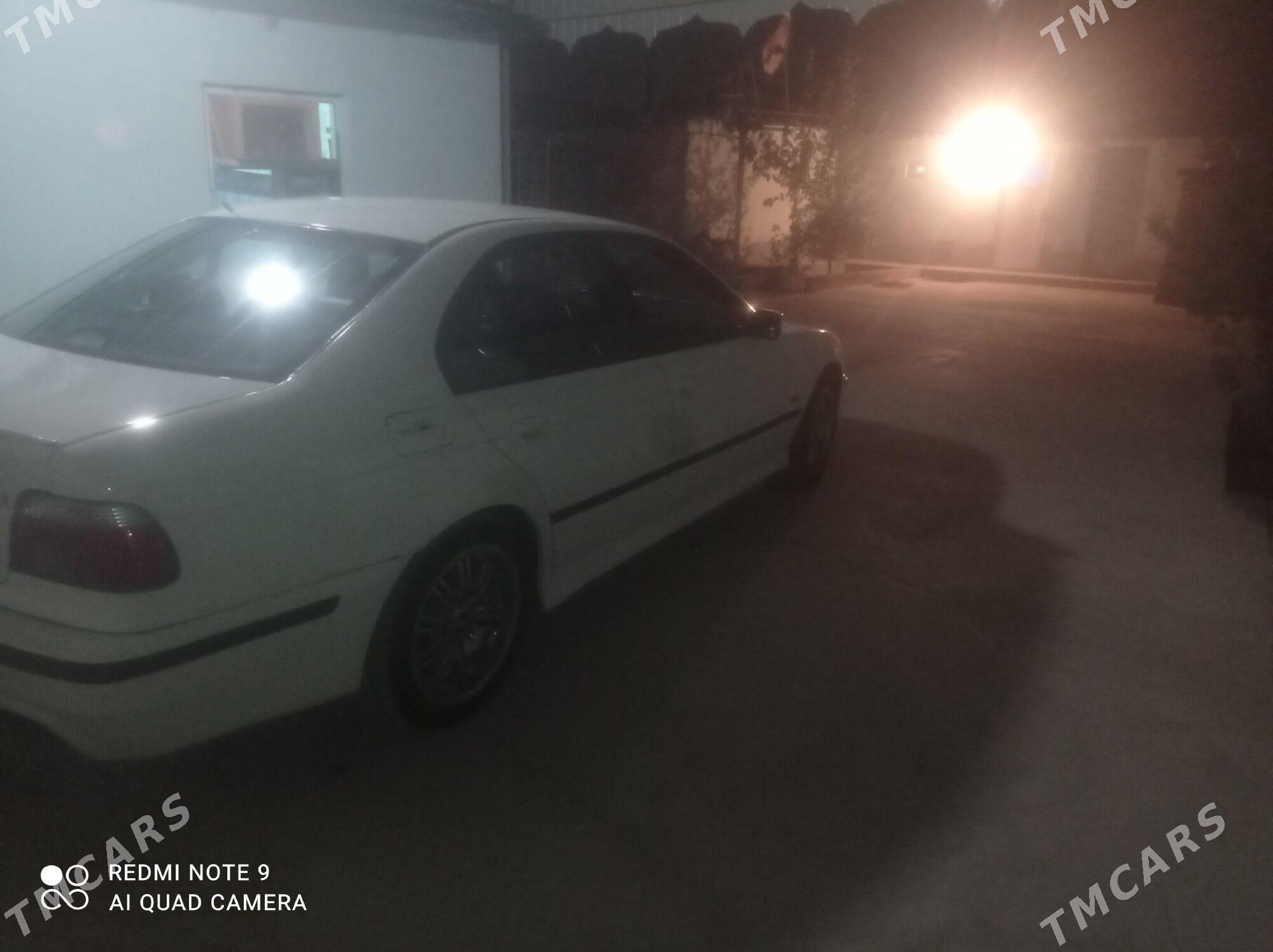 BMW E39 1997 - 121 000 TMT - Kaka - img 3