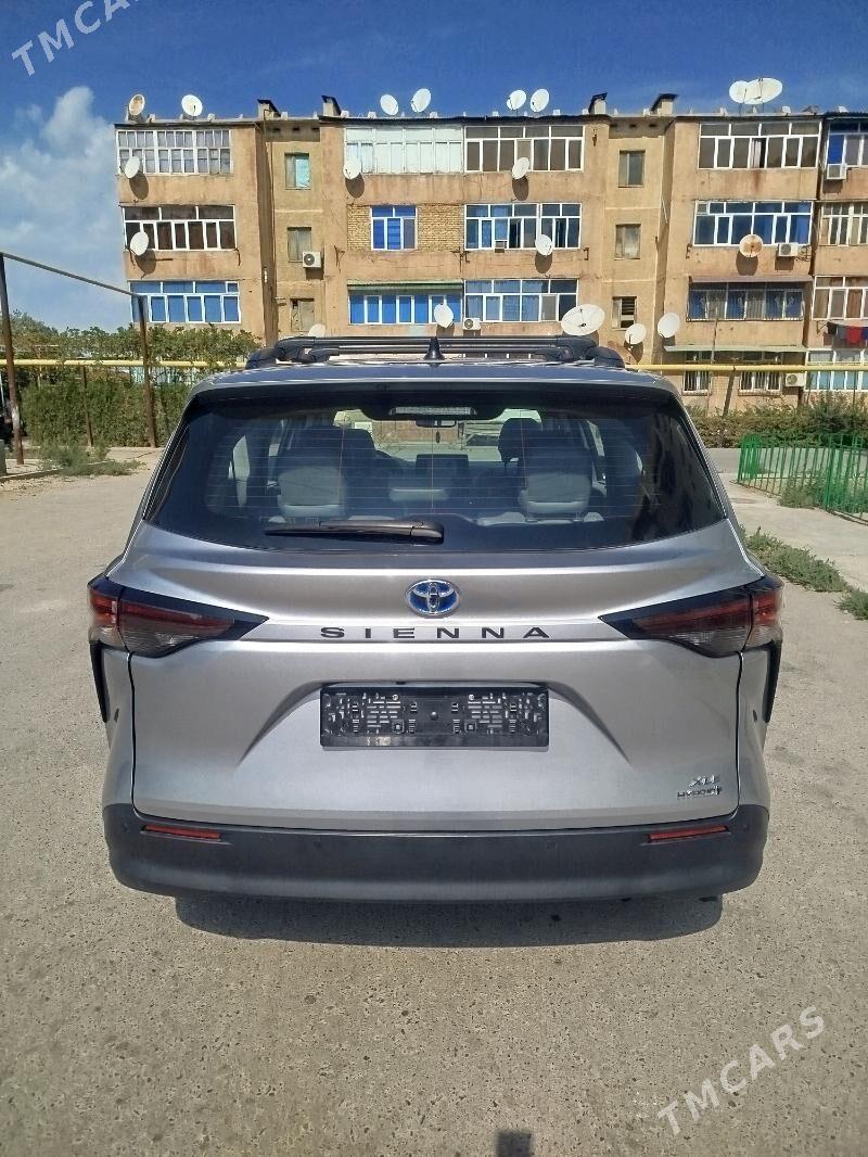 Toyota Sienna 2023 - 600 000 TMT - Туркменабат - img 6