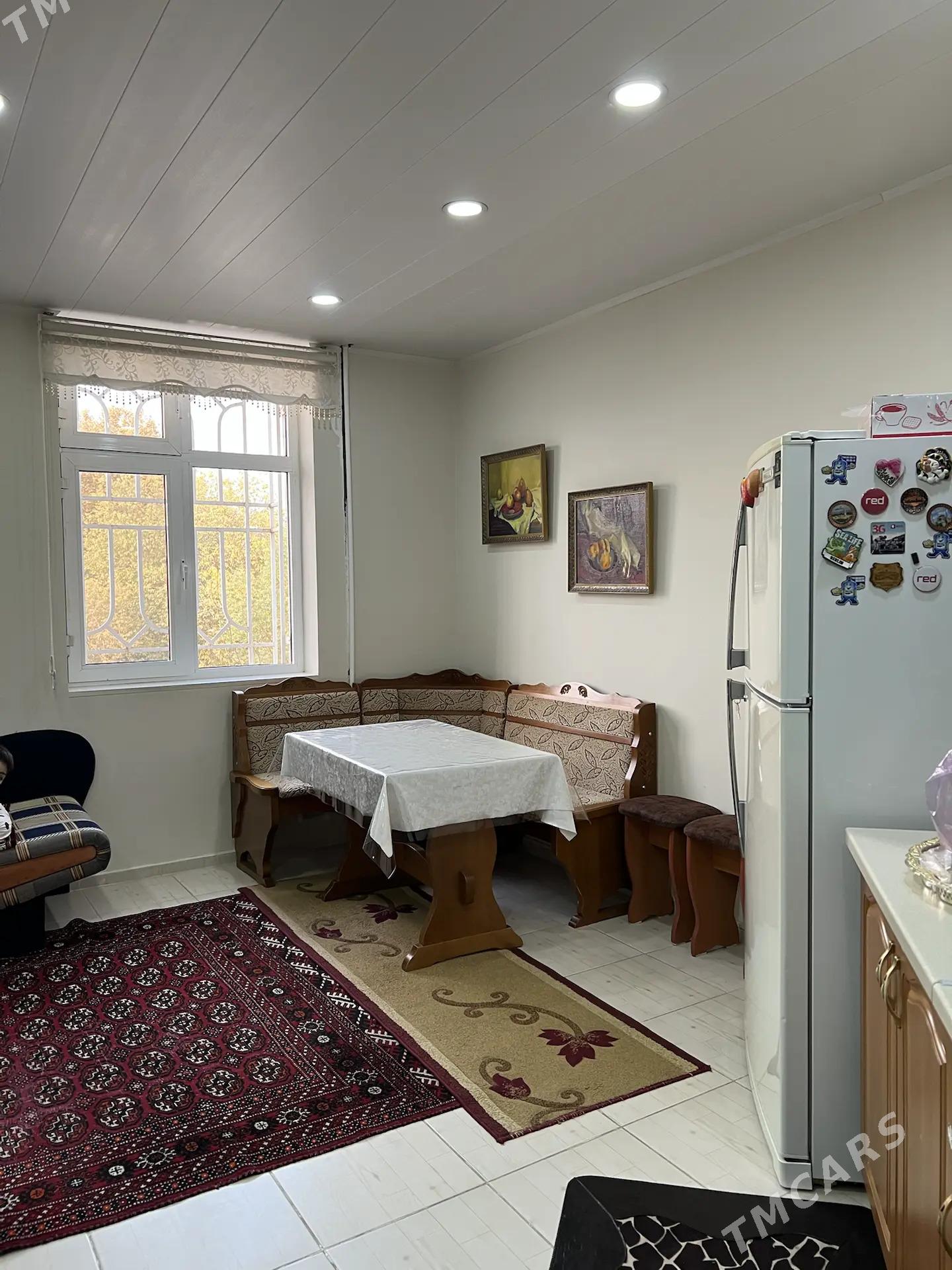 продам Калинина 4 ком2эт. - Ким район - img 4