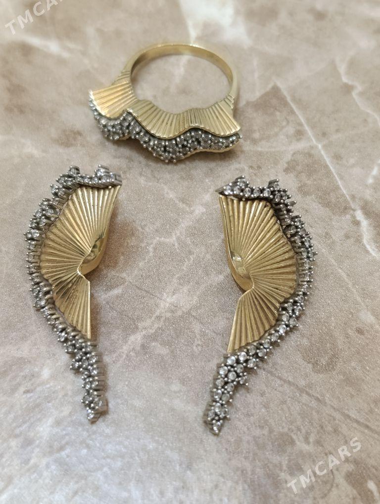 altyn gyzyl Ýerewan komplekt - Balkanabat - img 2