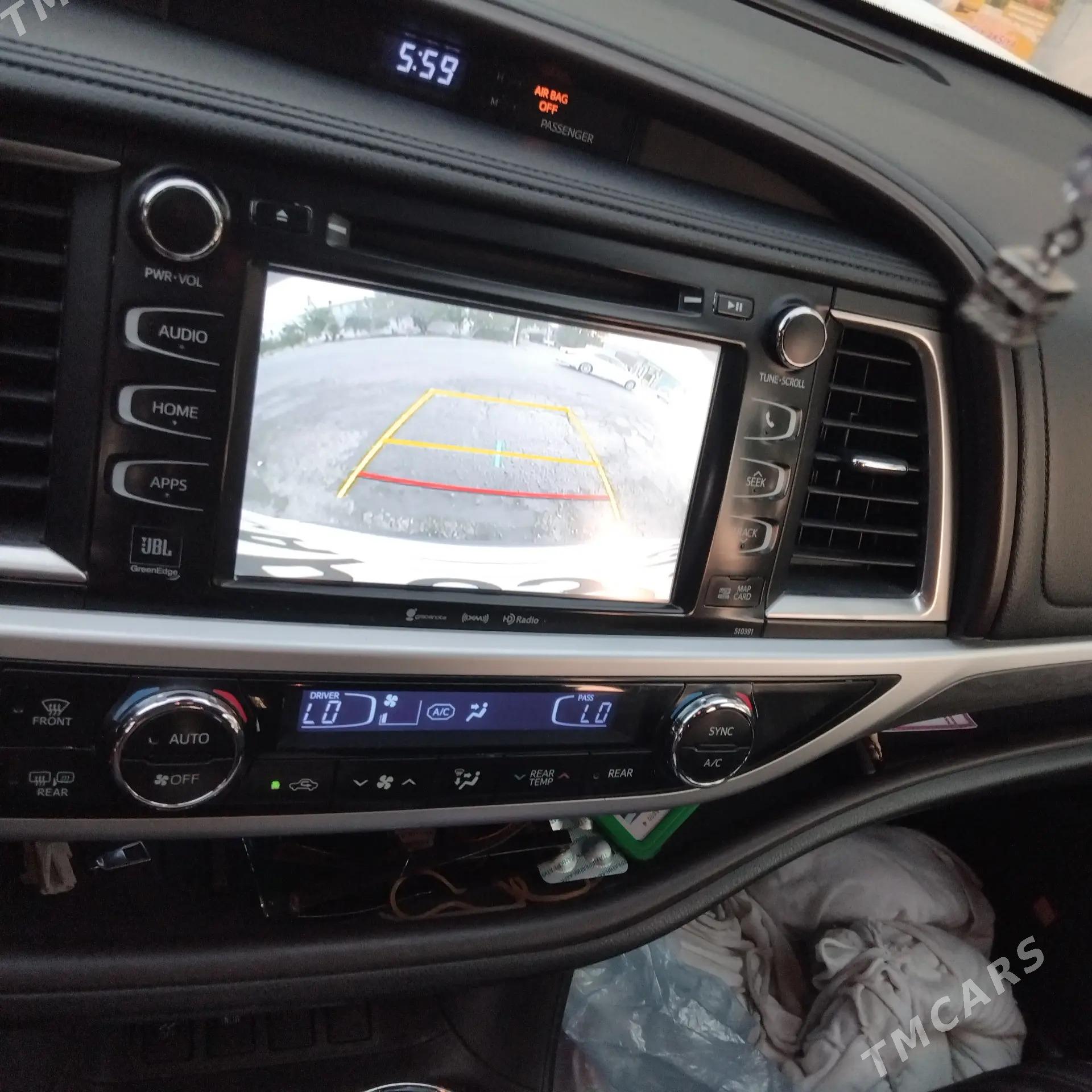 Toyota Highlander 2019 - 605 000 TMT - Мары - img 7