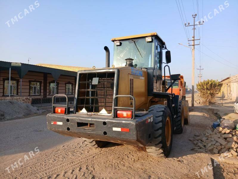 XCMG LW300F 2014 - 450 000 TMT - Чарджоу - img 3