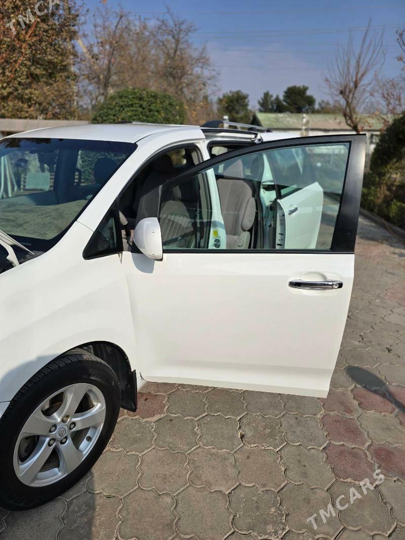 Toyota Sienna 2011 - 320 000 TMT - Ашхабад - img 3