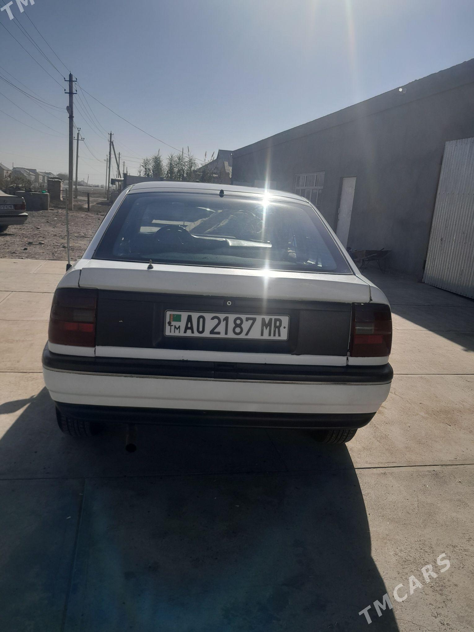 Opel Vectra 1991 - 27 000 TMT - Байрамали - img 2