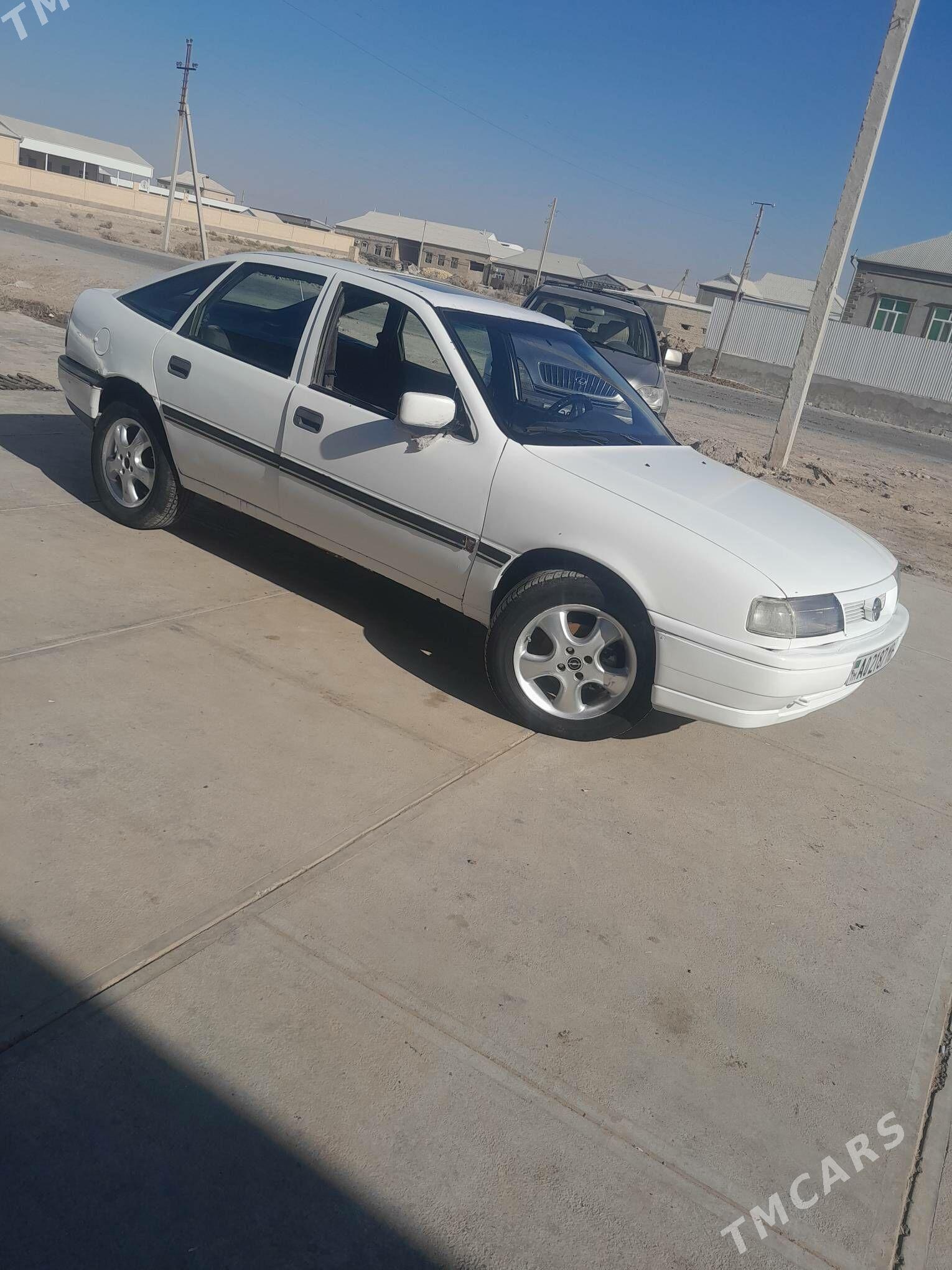 Opel Vectra 1991 - 27 000 TMT - Байрамали - img 4