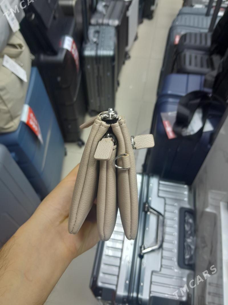 Tergan gapjyk - Garaşsyzlygyň 15 ýyllygy Söwda Merkezi - img 6