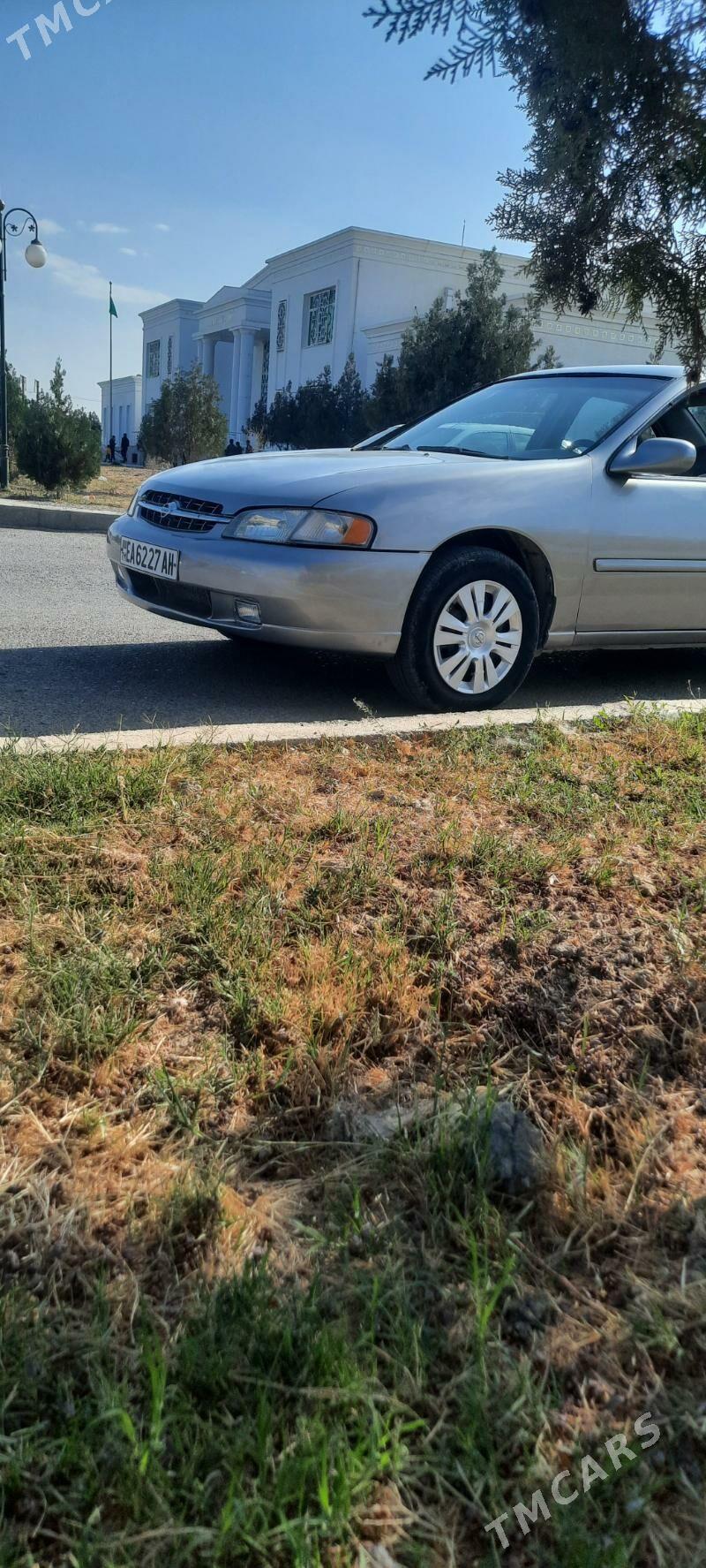 Nissan Maxima 2001 - 65 000 TMT - Бахарден - img 2