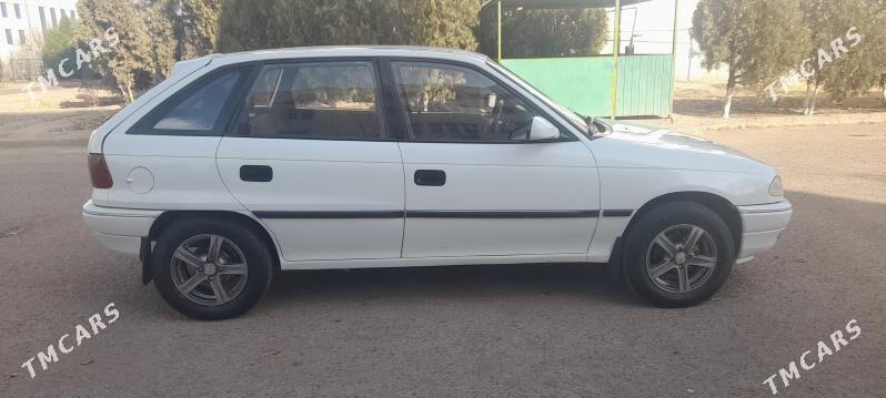 Opel Astra 1995 - 40 000 TMT - Дашогуз - img 2