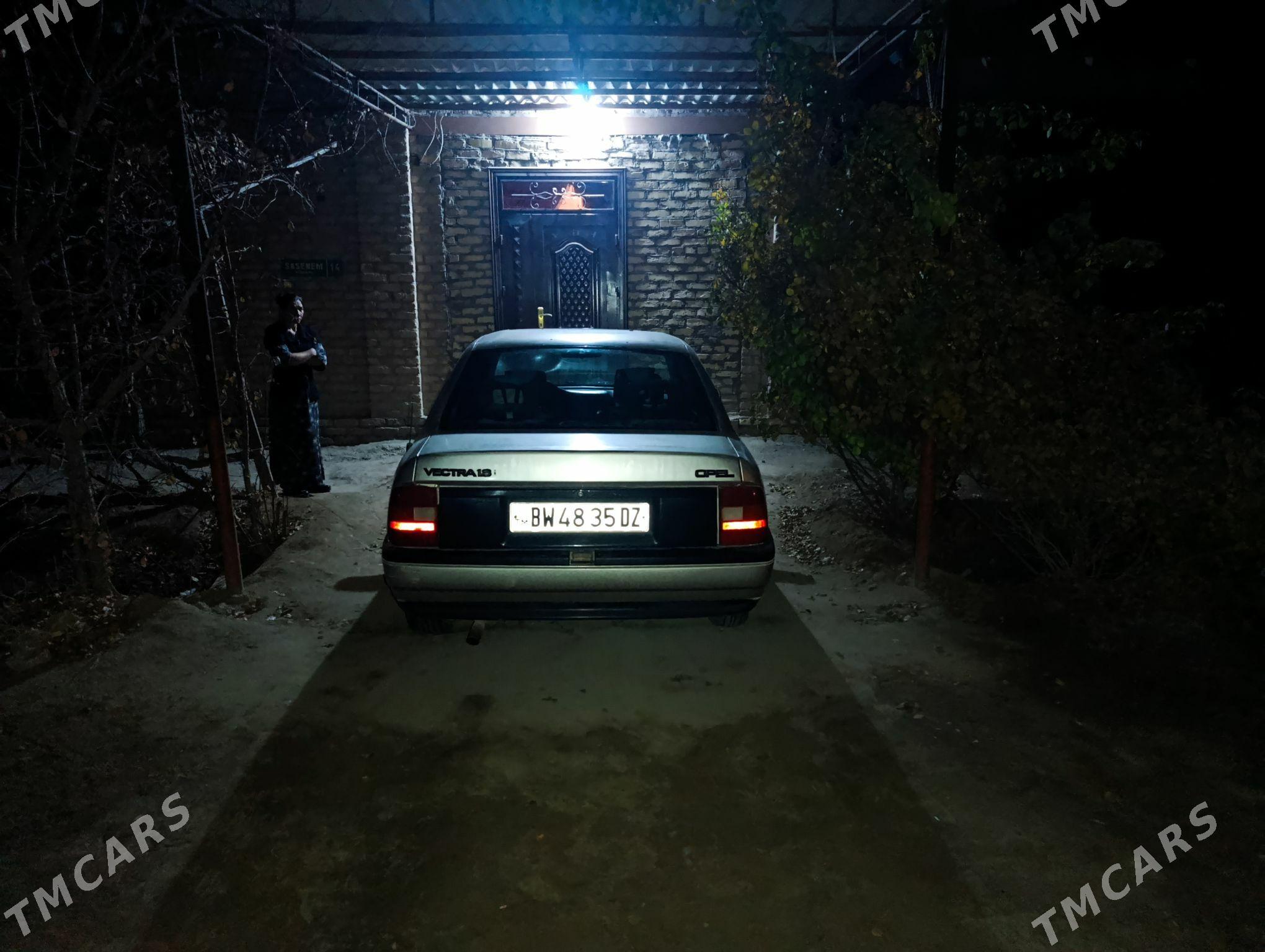 Opel Vectra 1992 - 30 000 TMT - Şabat etr. - img 3