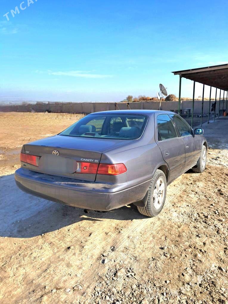 Toyota Camry 2001 - 155 000 TMT - етр. Туркменбаши - img 2