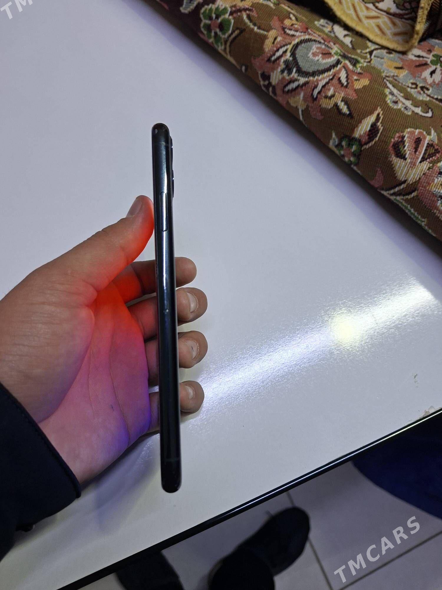 iphone 11 pro max - Büzmeýin - img 2