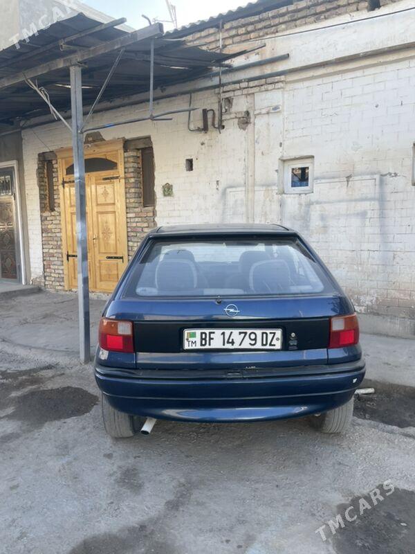 Opel Astra 1993 - 30 000 TMT - Дашогуз - img 4