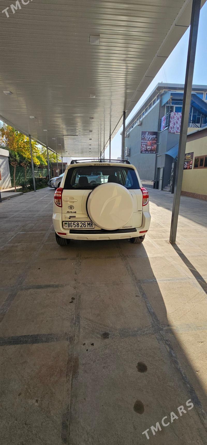 Toyota RAV4 2011 - 200 000 TMT - Мары - img 3