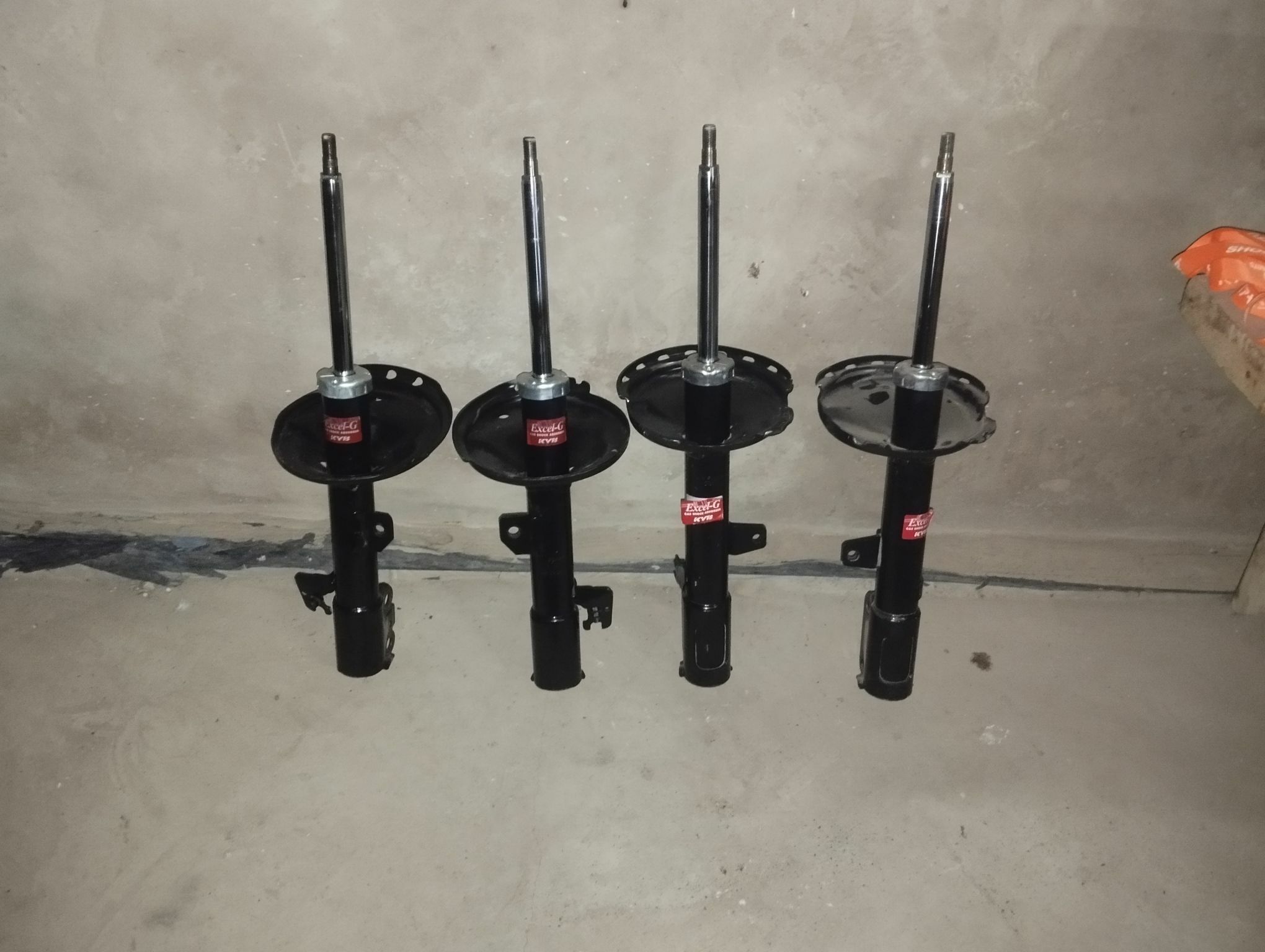 Amarzator kyb rx330 onu yzy ba 1 450 TMT - Дянев - img 4