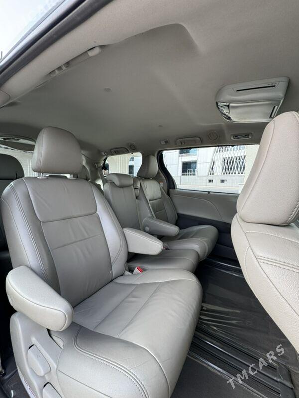 Toyota Sienna 2018 - 430 000 TMT - Ашхабад - img 6