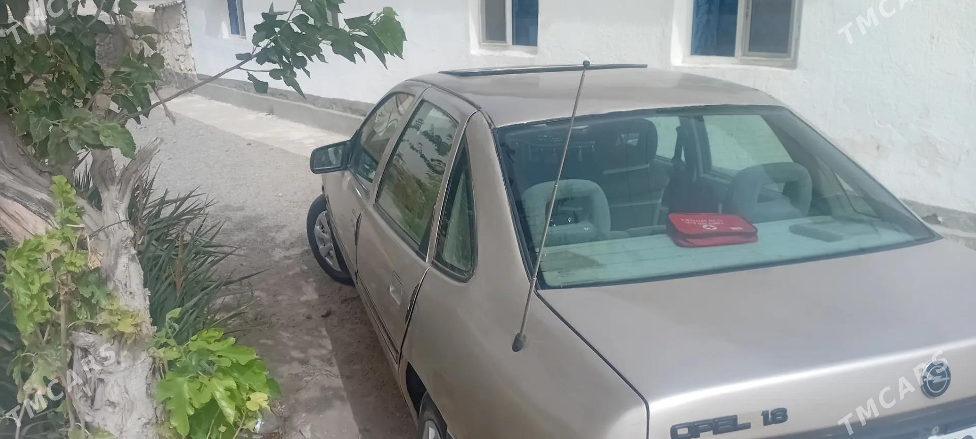 Opel Vectra 1991 - 39 000 TMT - Койтендаг - img 4