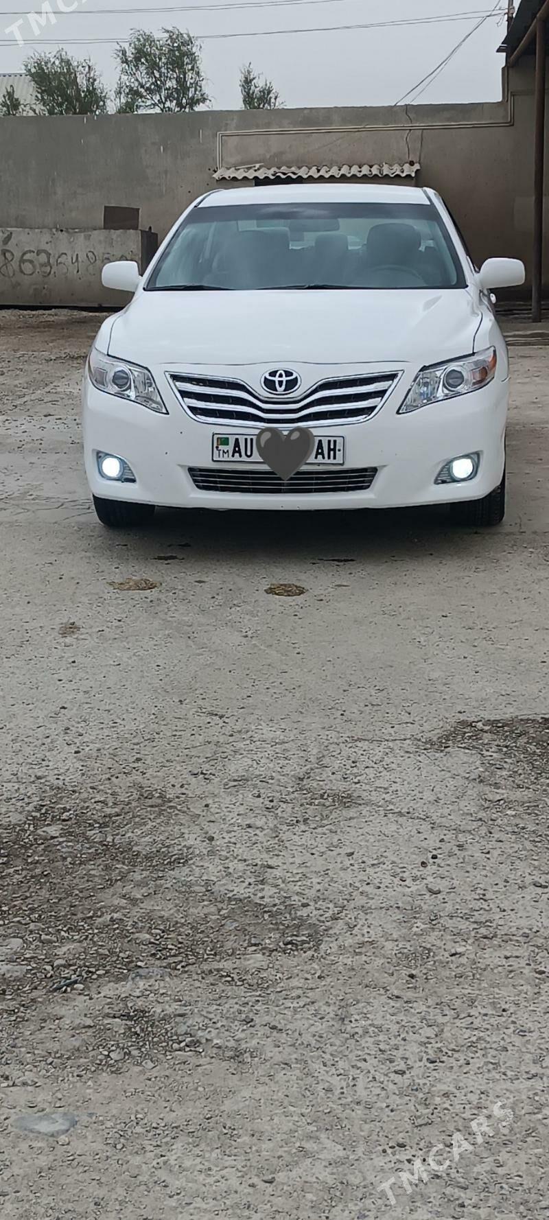 Toyota Camry 2010 - 180 000 TMT - Кака - img 3