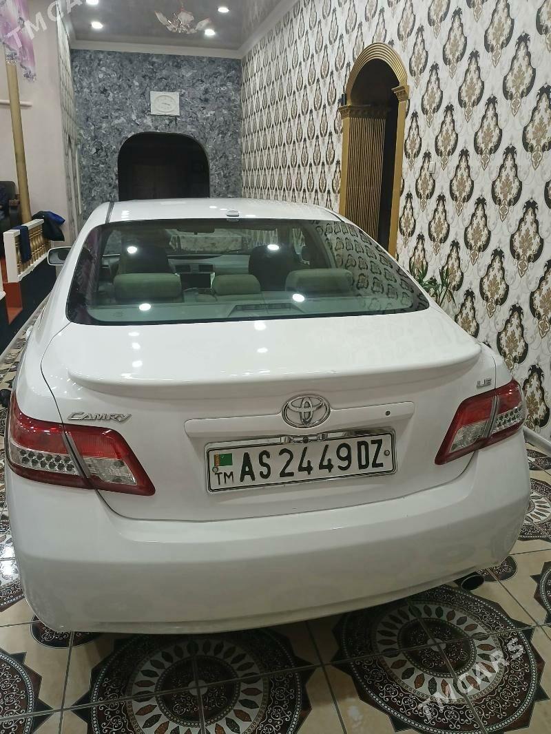 Toyota Camry 2010 - 205 000 TMT - Дашогуз - img 2