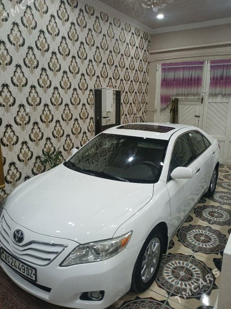 Toyota Camry 2010 - 205 000 TMT - Дашогуз - img 3