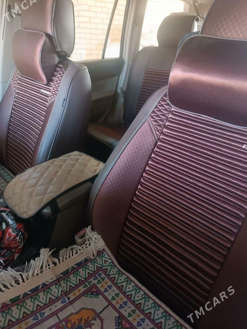 Toyota Land Cruiser Prado 2005 - 440 000 TMT - Saýat - img 3