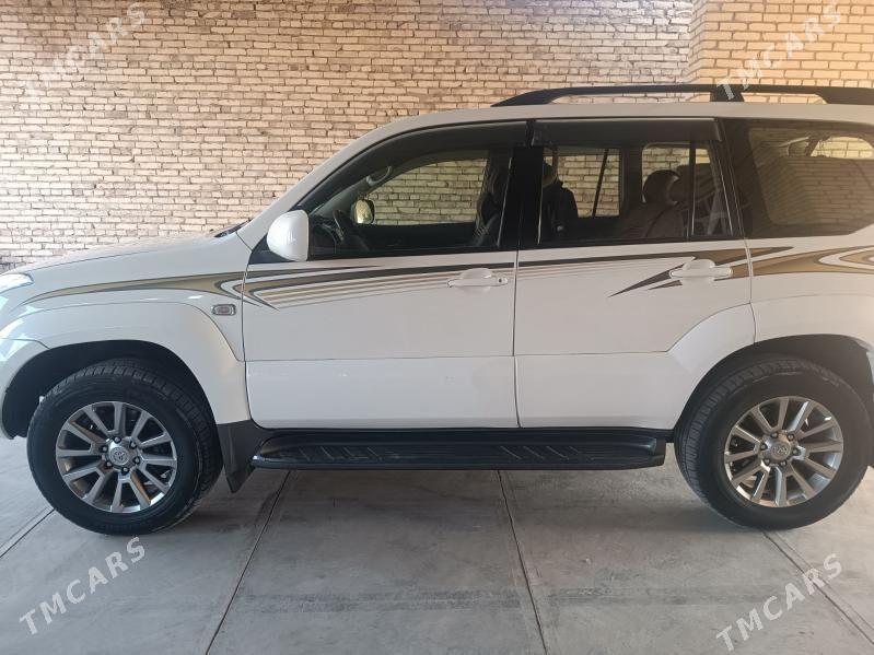 Toyota Land Cruiser Prado 2005 - 440 000 TMT - Saýat - img 6