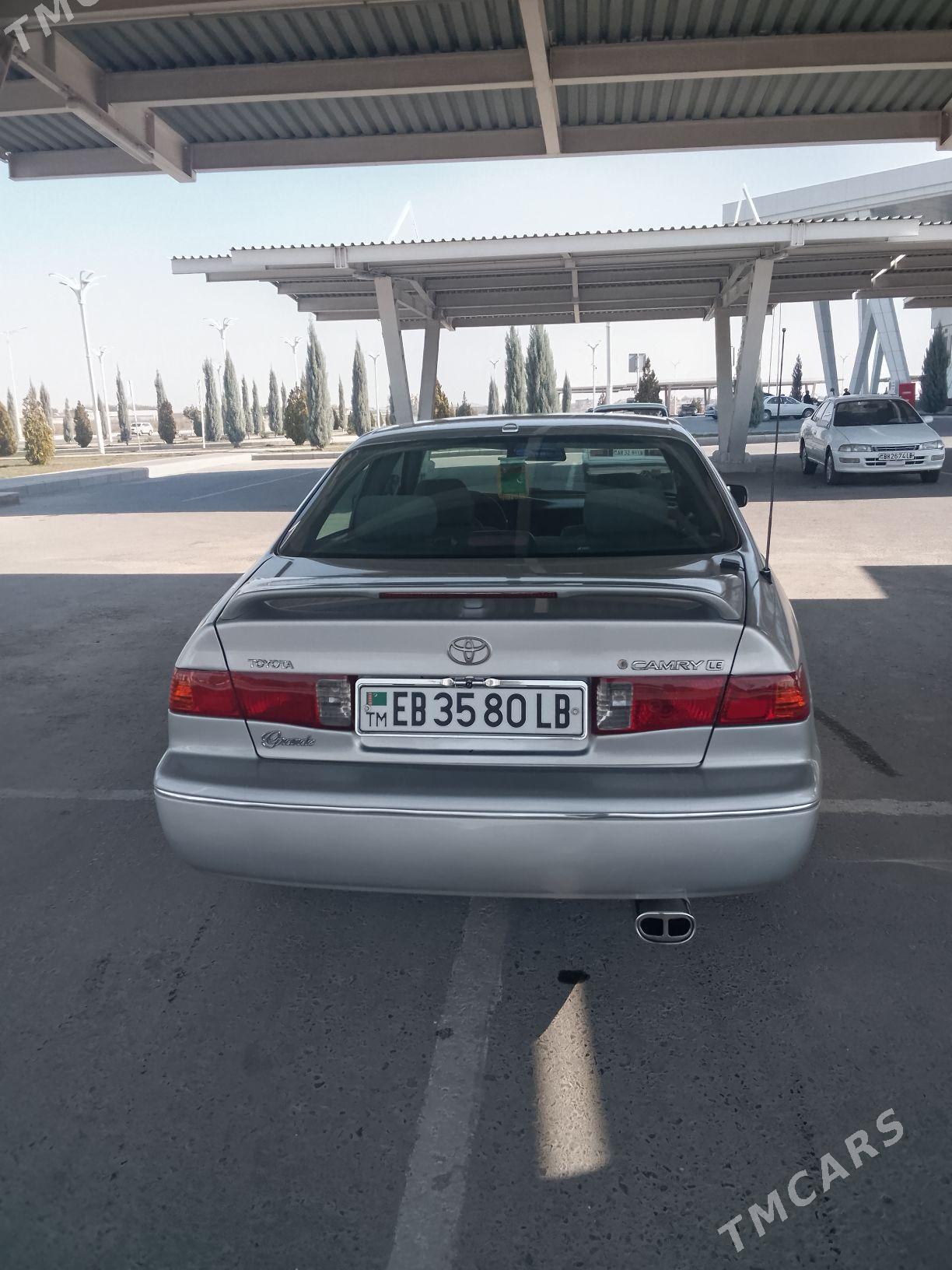 Toyota Camry 2001 - 145 000 TMT - Туркменабат - img 2