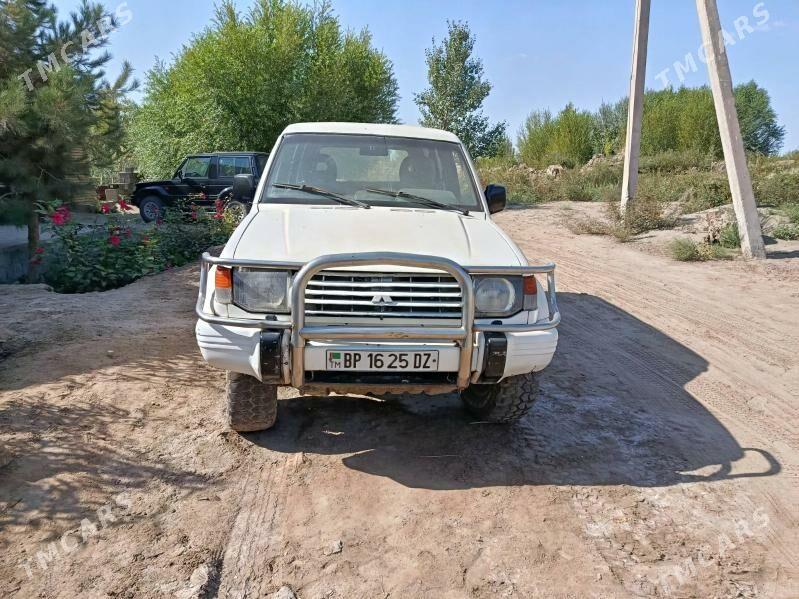 Mitsubishi Pajero 1994 - 30 000 TMT - Гурбансолтан Едже - img 2