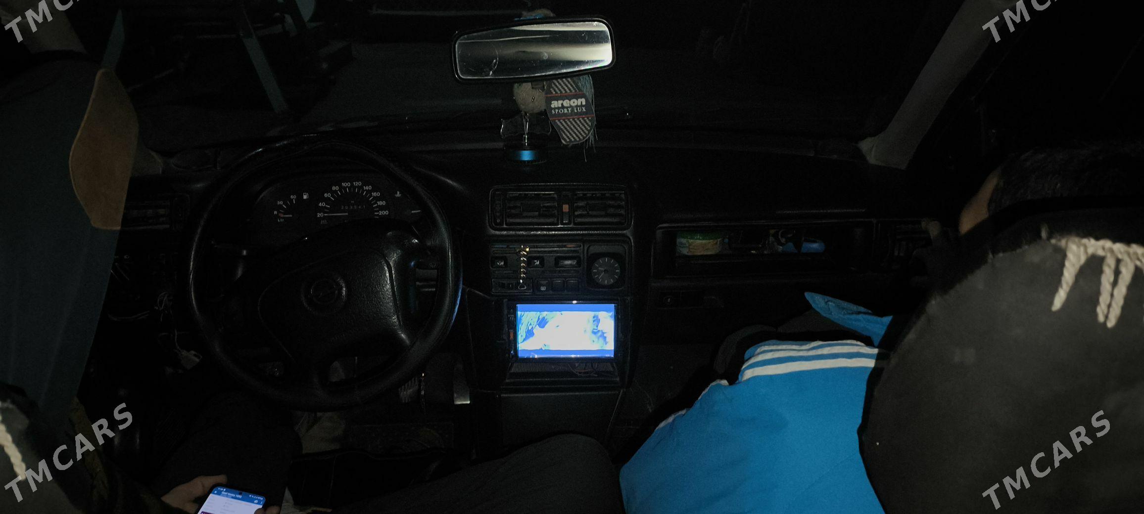 Opel Vectra 1994 - 25 000 TMT - Губадаг - img 2