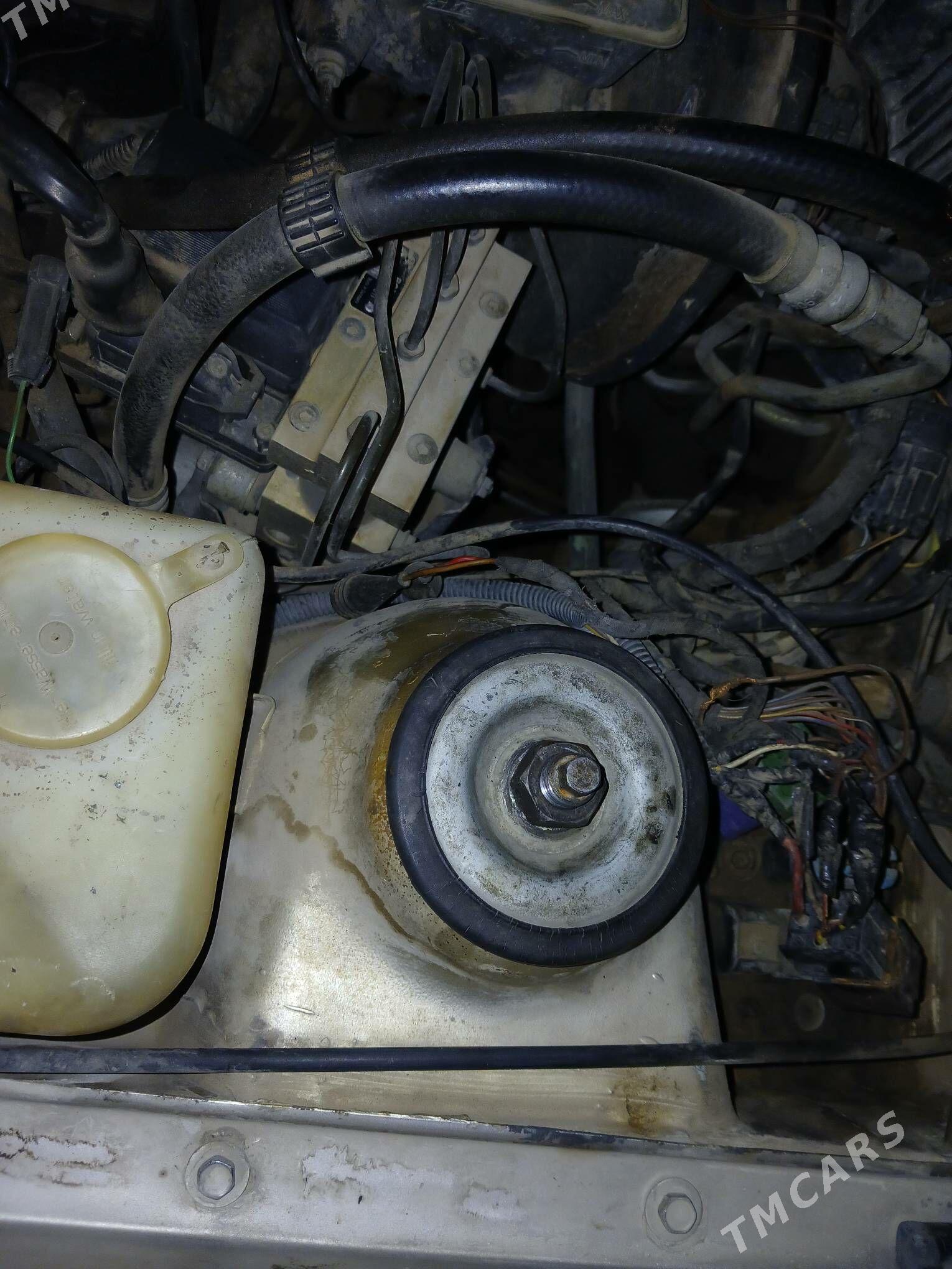 Opel Vectra 1991 - 32 000 TMT - Байрамали - img 5