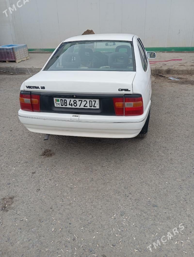 Opel Vectra 1990 - 40 000 TMT - Губадаг - img 5