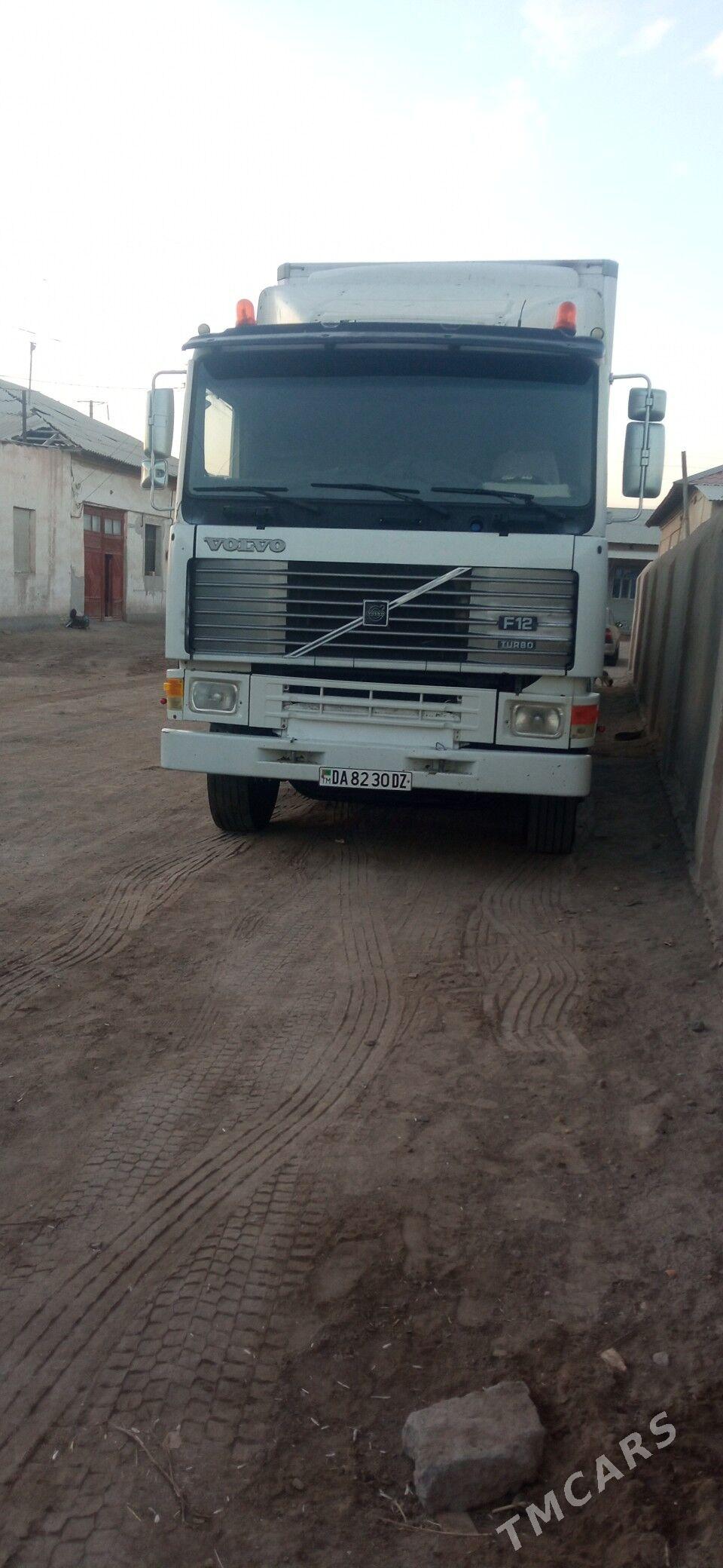 Volvo FH12 1995 - 400 000 TMT - Дашогуз - img 3