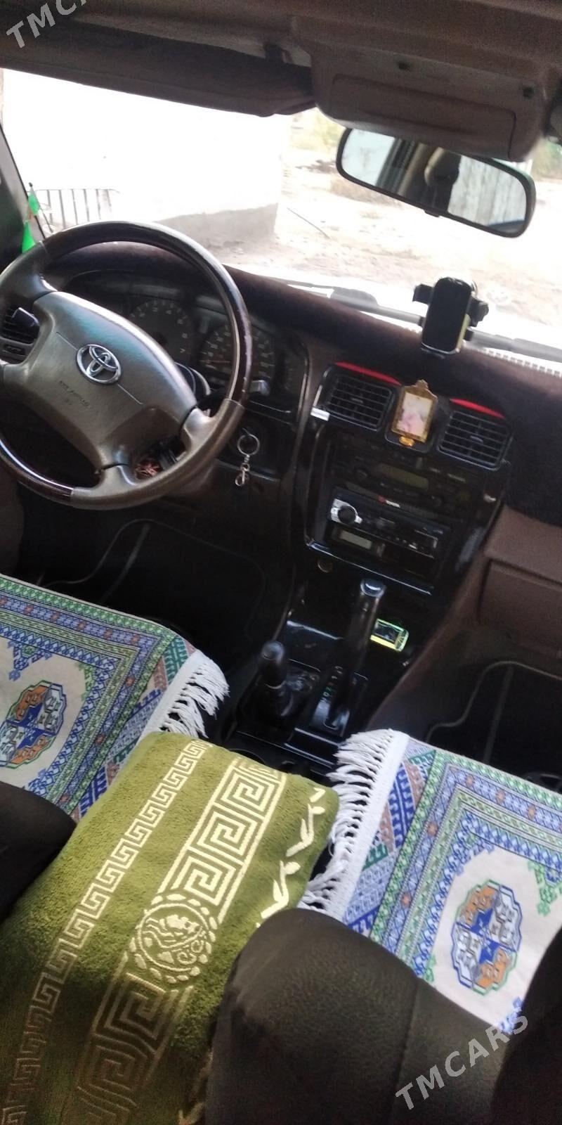 Toyota 4Runner 2002 - 168 000 TMT - Кака - img 3