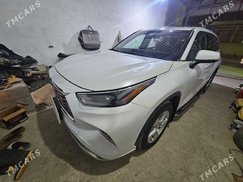 Toyota Highlander 2022 - 520 000 TMT - Мары - img 2