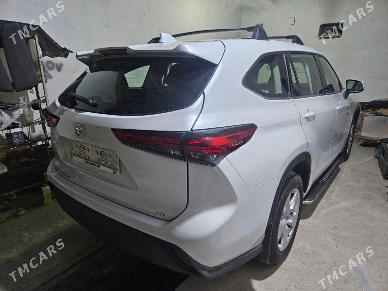 Toyota Highlander 2022 - 520 000 TMT - Мары - img 4
