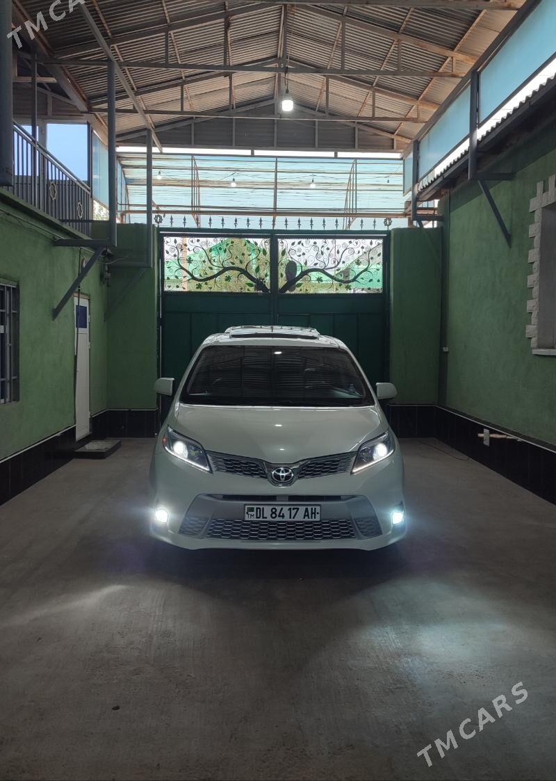 Toyota Sienna 2017 - 350 000 TMT - Tejen - img 1