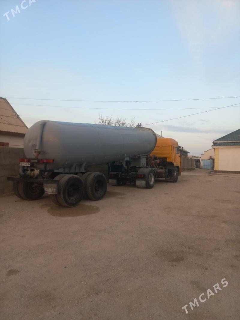 Kamaz 6520 2008 - 450 000 TMT - Балканабат - img 3