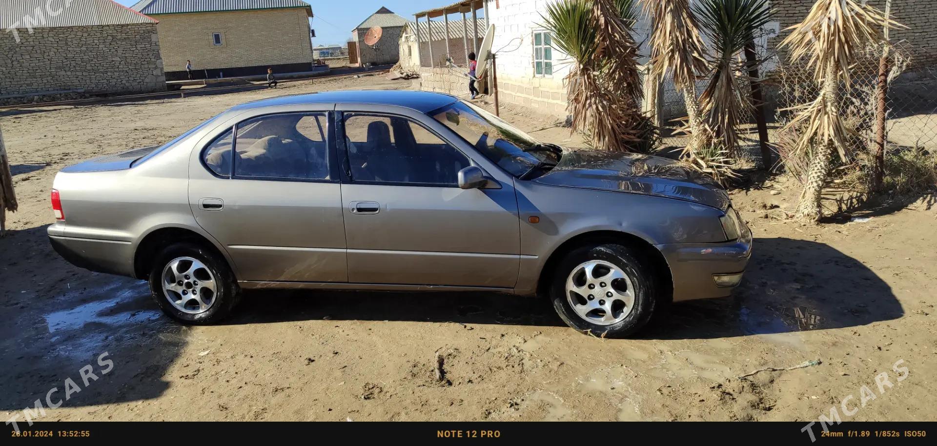 Toyota Camry 1995 - 55 000 TMT - Этрек - img 3