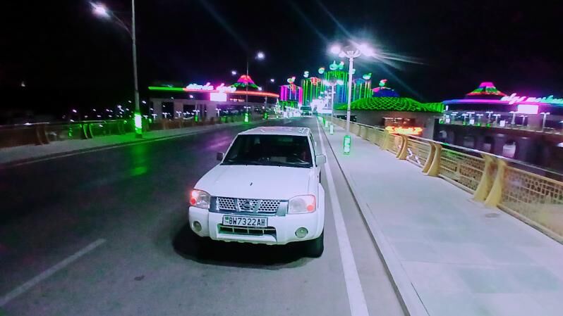 Nissan Navara 2011 - 160 000 TMT - Aşgabat - img 2