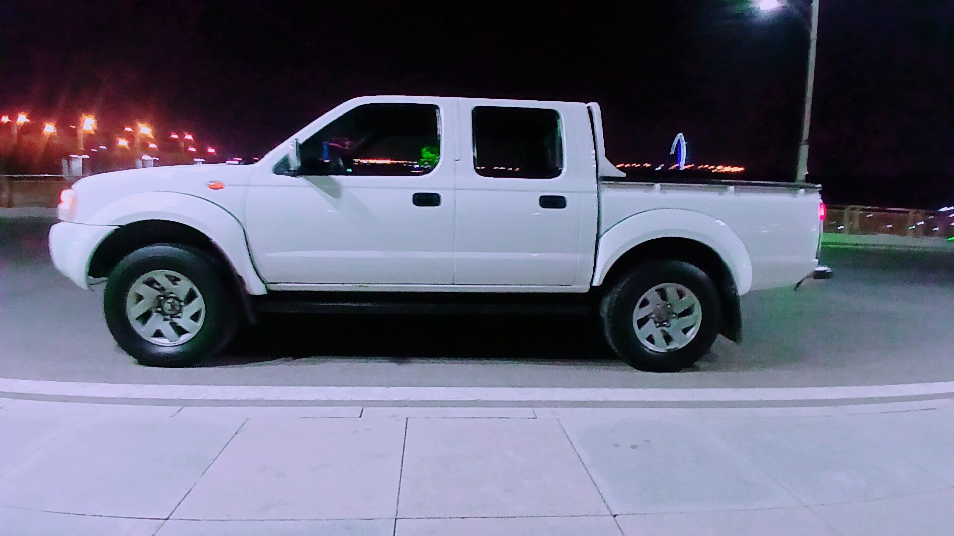 Nissan Navara 2011 - 160 000 TMT - Aşgabat - img 7