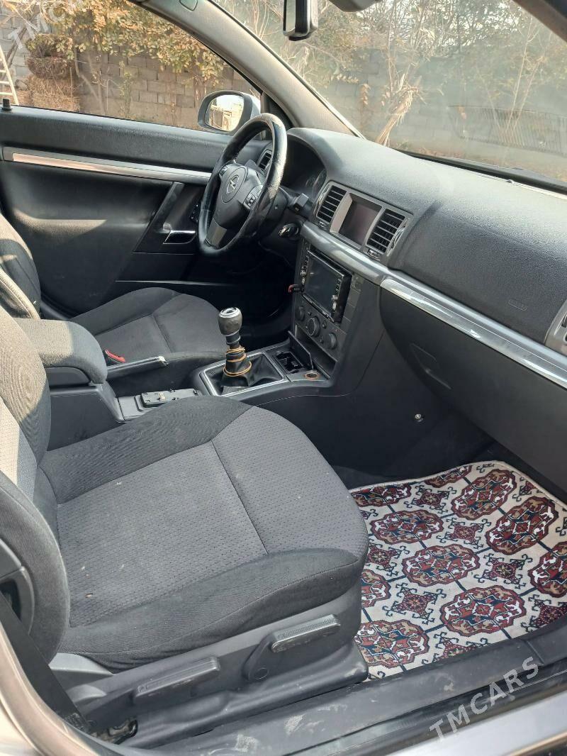 Opel Vectra 2005 - 105 000 TMT - Янбаш - img 1