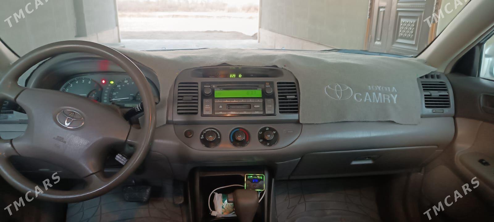 Toyota Camry 2003 - 200 000 TMT - Boldumsaz - img 5