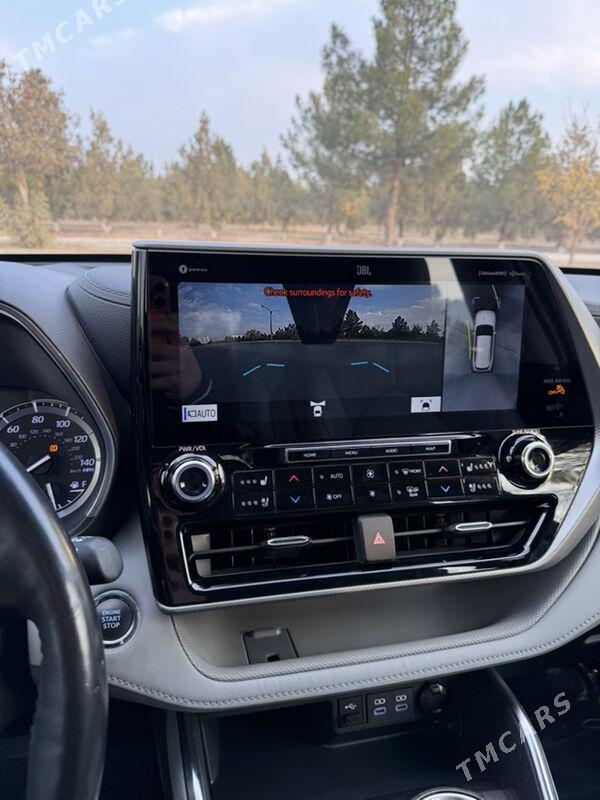 Toyota Highlander 2022 - 666 000 TMT - Podwoýski köç. (Bitarap Türkmenistan şaýoly) - img 9