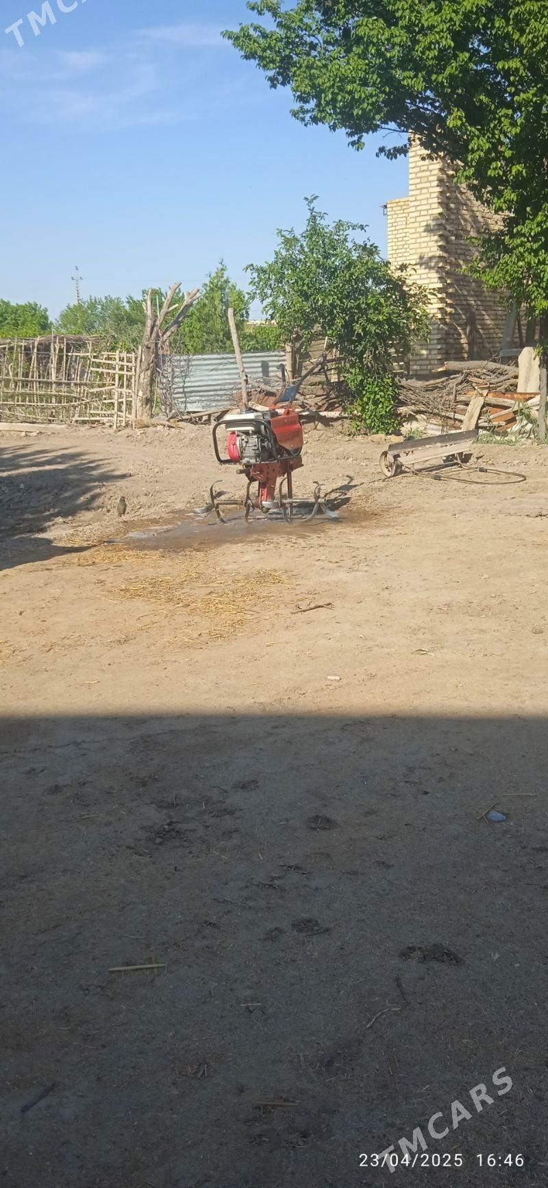 MTZ 80 1993 - 13 000 TMT - Дянев - img 2