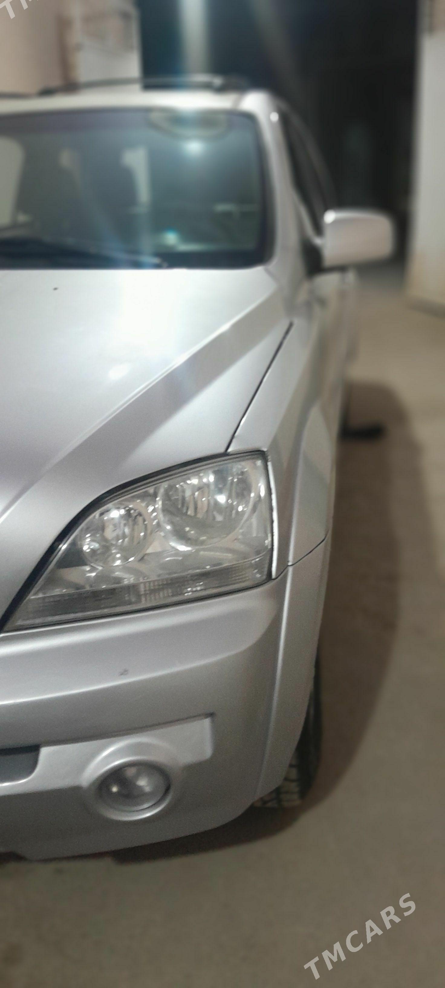 Kia Sorento 2004 - 98 000 TMT - Мары - img 2