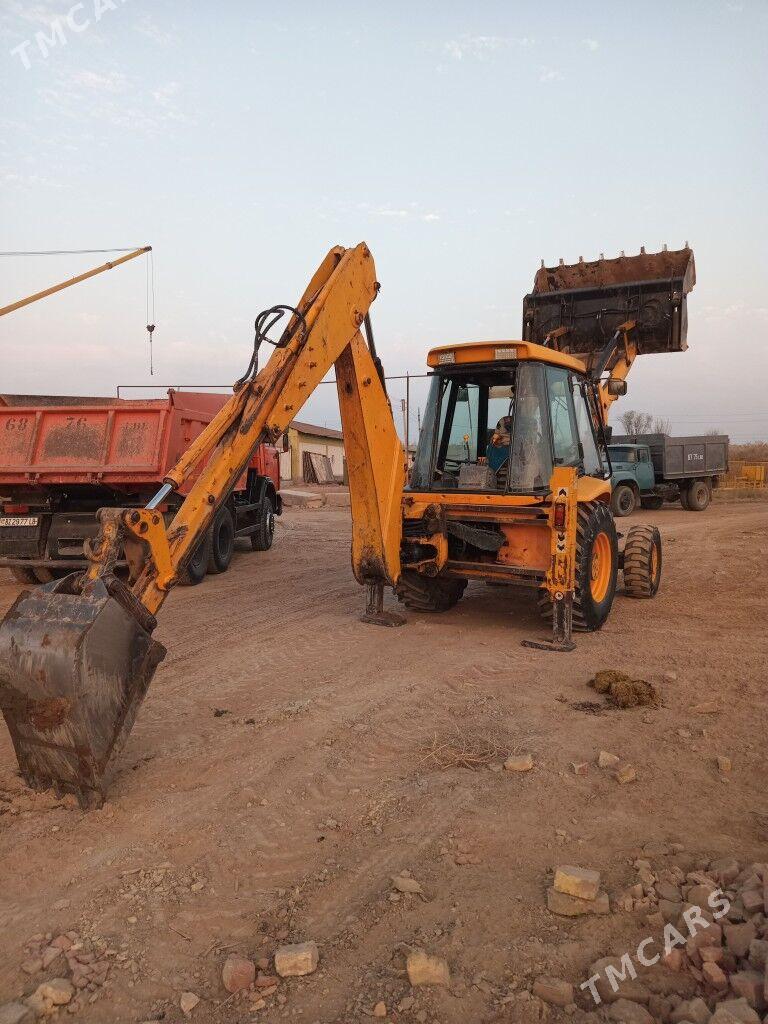 JCB 3CX Pothole Master 1998 - 380 000 TMT - Чарджоу - img 2