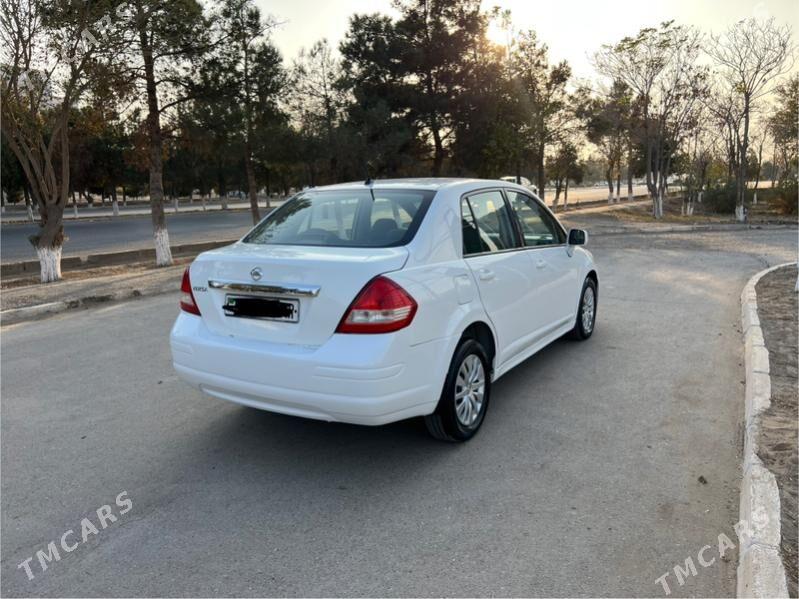 Nissan Versa 2011 - 120 000 TMT - Mary - img 5